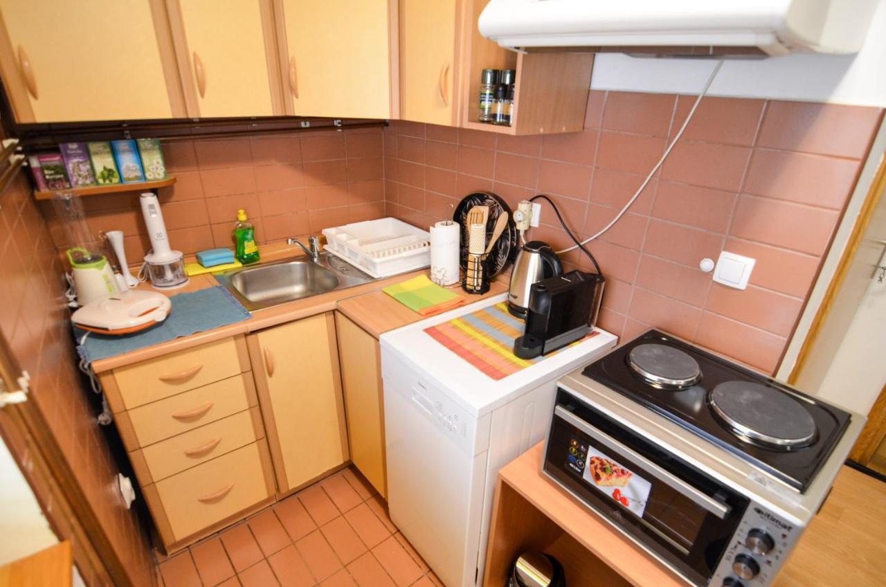 Blacksmith Apartment + Free Private Parking SJJ Extérieur photo