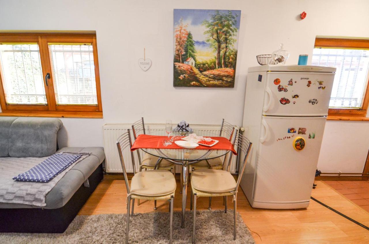 Blacksmith Apartment + Free Private Parking SJJ Extérieur photo